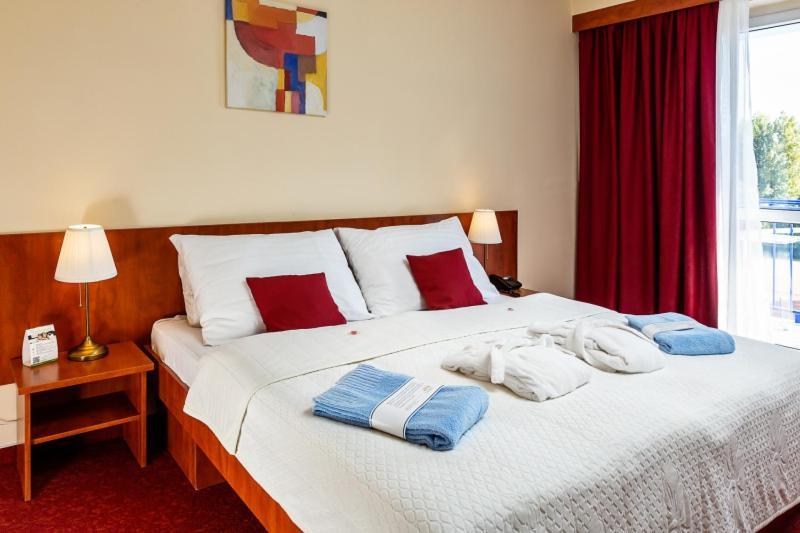 Hotel Senec Aqua Resort - Family Friendly Esterno foto