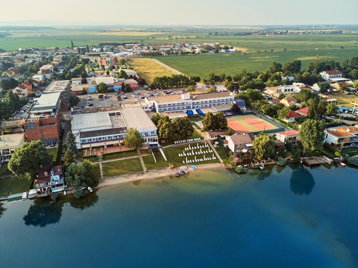 Hotel Senec Aqua Resort - Family Friendly Esterno foto