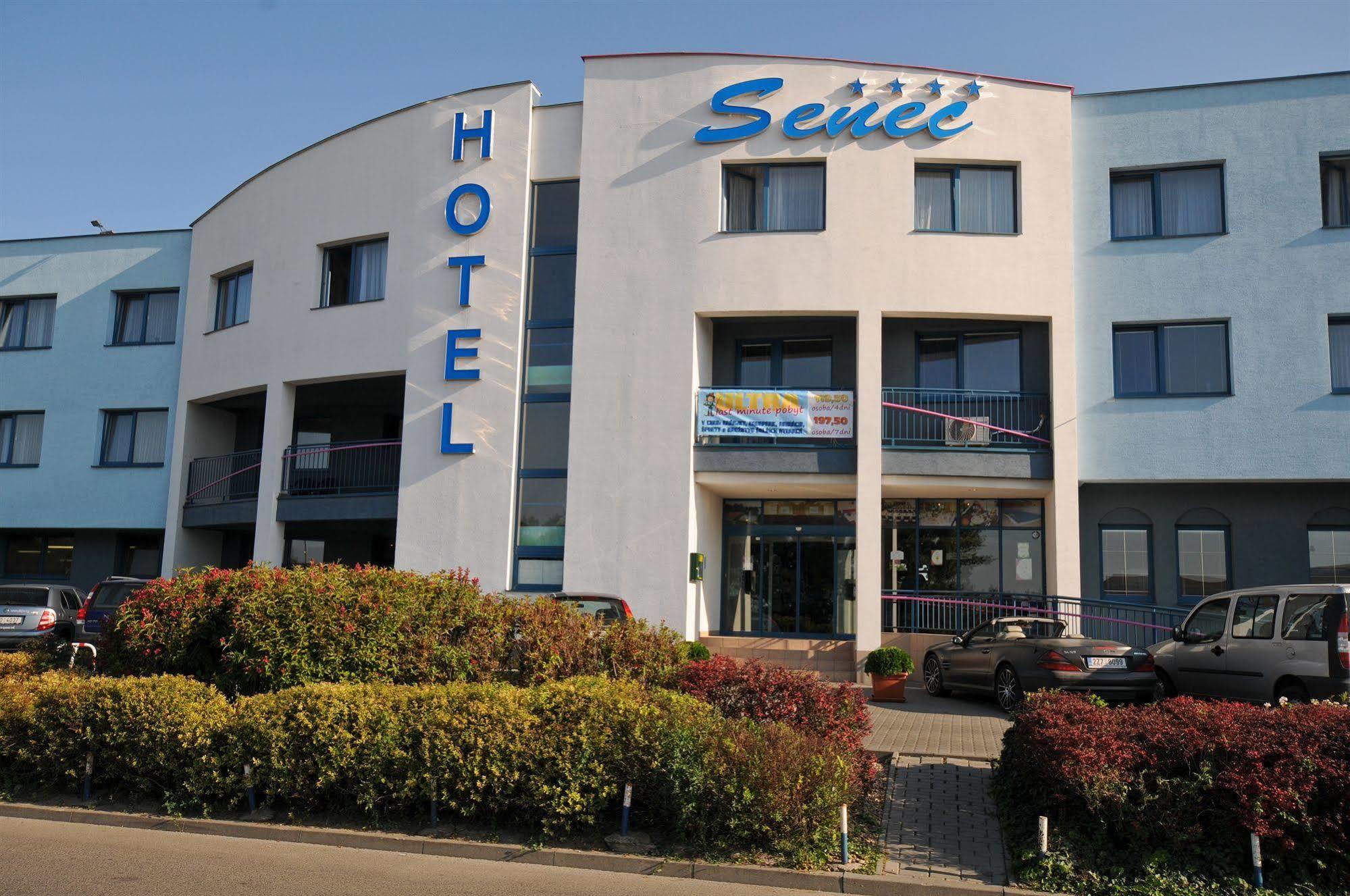 Hotel Senec Aqua Resort Esterno foto