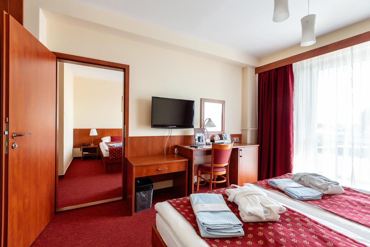 Hotel Senec Aqua Resort - Family Friendly Esterno foto